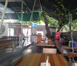 De-Lima Guest House and Cafe photo