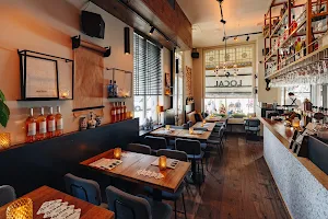 Café Local, lekker eten en drinken in Maastricht image