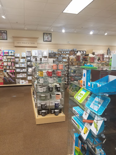 Di's Hallmark Shop