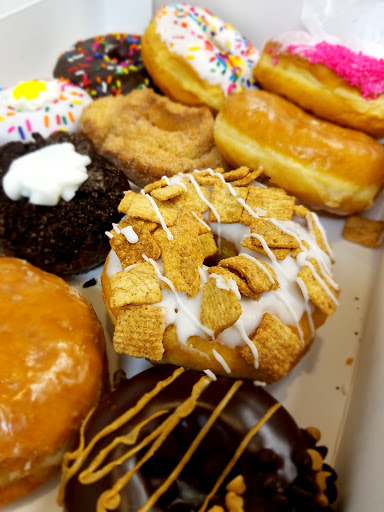 Donut Shop «Jupiter Donut Factory», reviews and photos, 141 Center St, Jupiter, FL 33458, USA