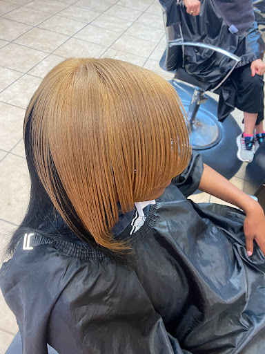 Beauty Salon «Julia Dominican Hair Salon», reviews and photos, 718 Reisterstown Rd, Pikesville, MD 21208, USA