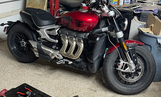 Motorcycle Dealer «BMW, Indian, and Slingshot Woodlands», reviews and photos, 198 Ed English Dr, Shenandoah, TX 77385, USA