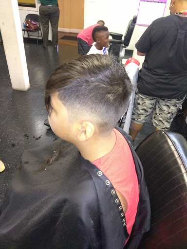 Barber Shop «Tyght Kutz Barber Shop», reviews and photos, 3491 S Cobb Dr, Smyrna, GA 30080, USA