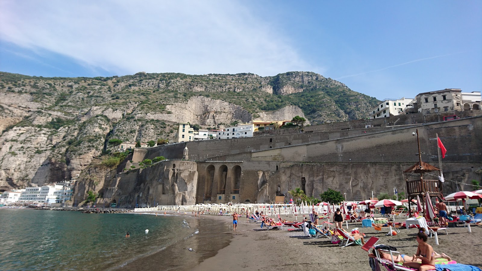 Φωτογραφία του Spiaggia di Meta II και η εγκατάσταση