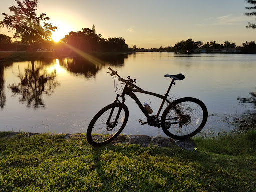Golf Course «Pembroke Lakes Golf», reviews and photos, 10500 Taft St, Pembroke Pines, FL 33026, USA