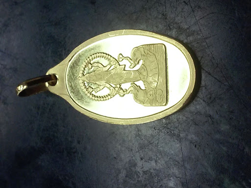 Pawn Shop «Gold Star Jewelry & Coin Co.», reviews and photos, 7048 N Clark St, Chicago, IL 60626, USA