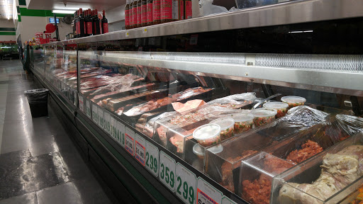 Grocery Store «Valley Marketplace Simi Valley», reviews and photos, 1117 E Los Angeles Ave, Simi Valley, CA 93065, USA