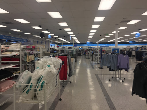 Clothing Store «Ross Dress for Less», reviews and photos, 194 Donahue St, Sausalito, CA 94965, USA