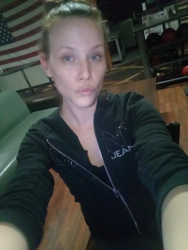 Bowling Alley «Alley 59 Bowling Center», reviews and photos, 44925 N Groesbeck Hwy, Charter Twp of Clinton, MI 48036, USA