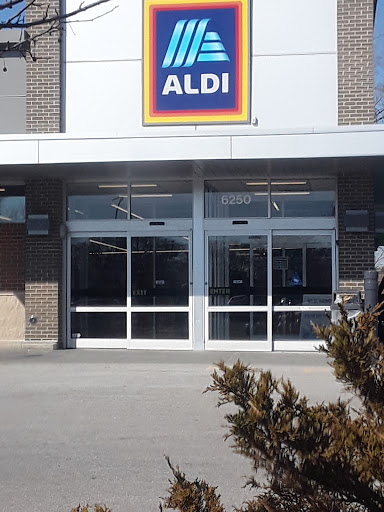 Supermarket «ALDI», reviews and photos, 7905 Golf Rd, Morton Grove, IL 60053, USA