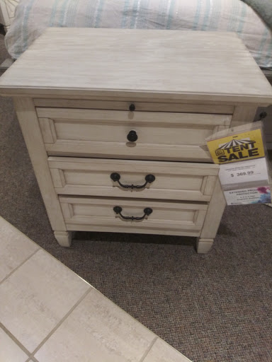 Furniture Store «Art Van Furniture - Dearborn», reviews and photos, 15701 Market Dr, Dearborn, MI 48126, USA