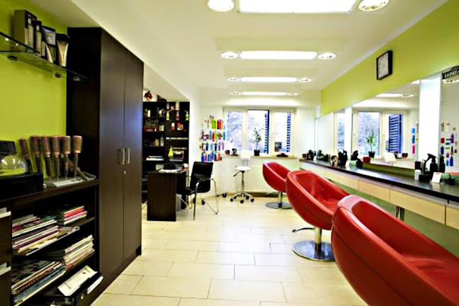 Opinii despre Salon Freestyle Aviatiei - vopsit balayage, manichiura si cosmetica Bucuresti în <nil> - Coafor