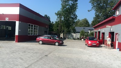 Photos of Alavina
