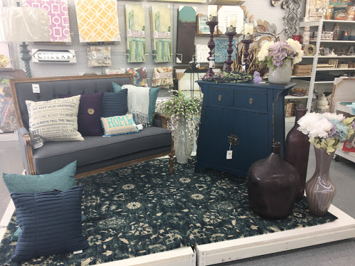 Home Goods Store «Tuesday Morning», reviews and photos, 3721 W Main St, Norman, OK 73072, USA