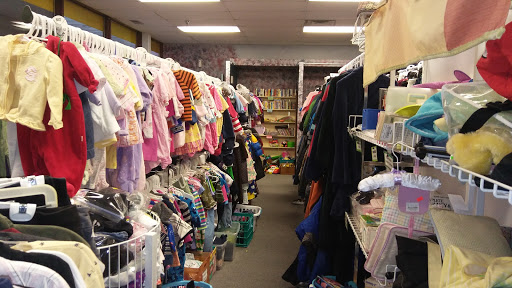 Thrift Store «Treasures Galore The Indoor Garage Sale Thrift Store», reviews and photos, 1964 Rahncliff Ct #800, Eagan, MN 55122, USA