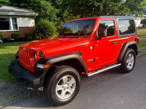 Car Dealer «Rentschler Chrysler-Jeep Dodge», reviews and photos, 255 N Walnut St, Slatington, PA 18080, USA