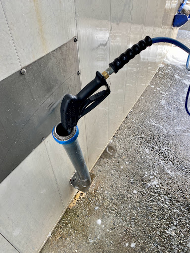 Self Service Car Wash «Bay Ave Self Serve Car Wash», reviews and photos, 821 Bay Ave, Capitola, CA 95010, USA