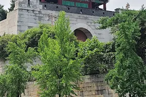 Hyehwamun Gate image