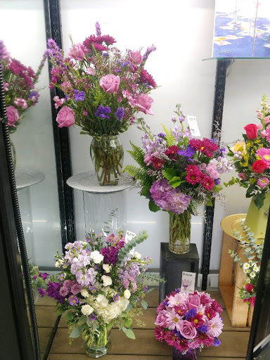 Florist «Flowerama Columbus», reviews and photos, 1600 Morse Rd, Columbus, OH 43229, USA