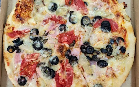 Alo Pizza image