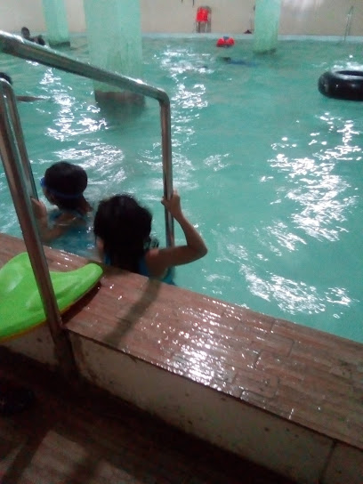 bể bơi Minh Khang