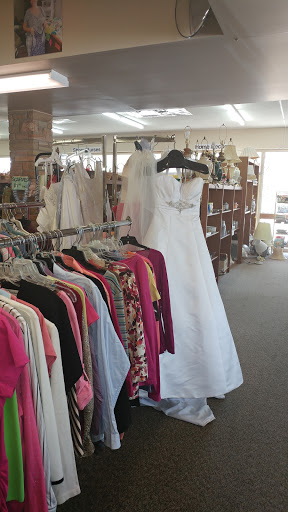 Thrift Store «Hilltoppers Inc Thrift Store», reviews and photos, 154 E 1st St, Crossville, TN 38555, USA