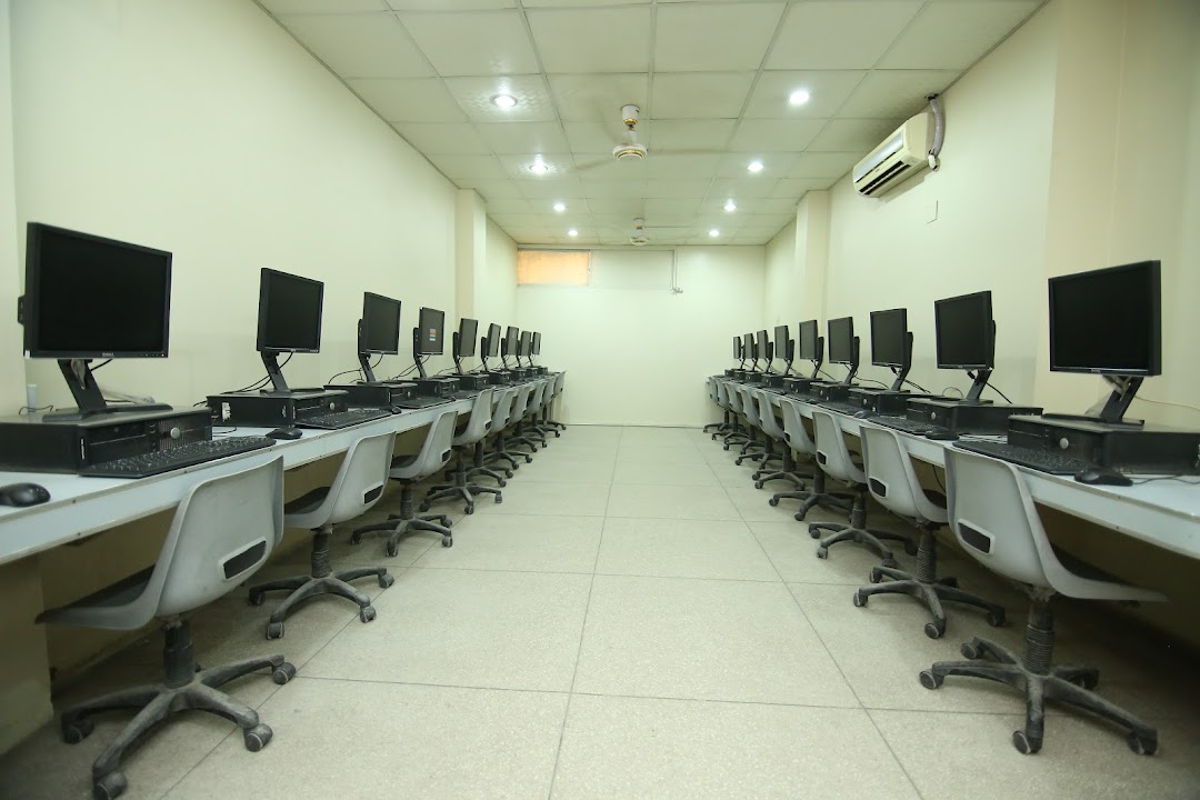 Pak College Of Computer & Business Education