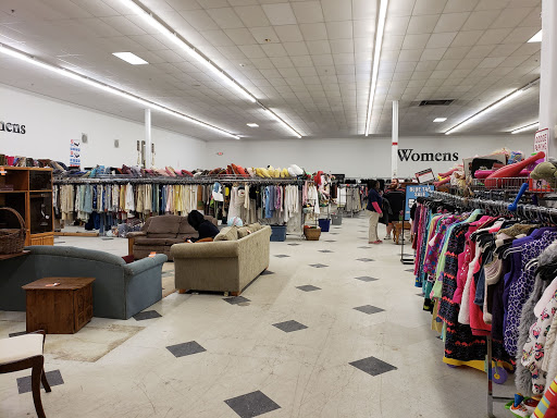 Thrift Store «The Salvation Army Family Store & Donation Center», reviews and photos