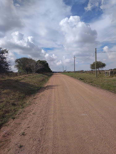 Cam. al Paso Hondo, 14000 Col Nicolich, Departamento de Canelones, Uruguay