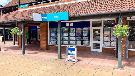 Mann Sales and Letting Agents Locks Heath