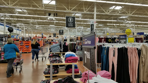 Department Store «Walmart Supercenter», reviews and photos, 23800 Allen Rd, Woodhaven, MI 48183, USA