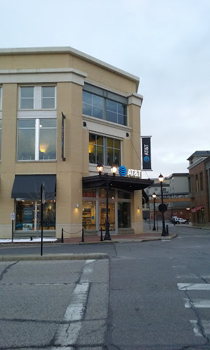 Cell Phone Store «AT&T Authorized Retailer», reviews and photos, 7687 W Ridgewood Dr, Parma, OH 44129, USA