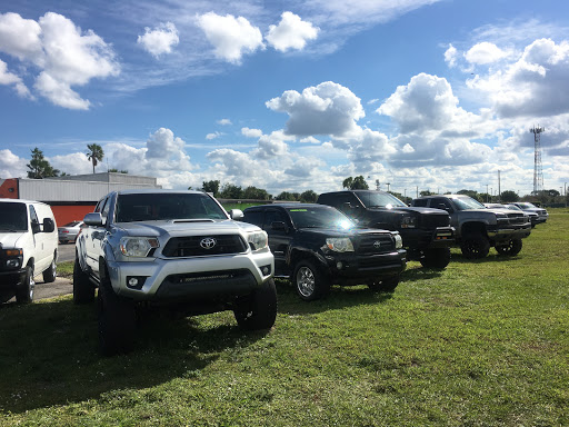 Used Car Dealer «Victory Auto Group LLC. Pre-owned Cars, Trucks, Vans, & Jeep Wrangler Sales and Customization», reviews and photos, 850 SE Monterey Rd, Stuart, FL 34994, USA