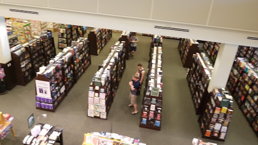 Book Store «Barnes & Noble Booksellers Clackamas Town Ctr Mall», reviews and photos, 12000 SE 82nd Ave, Portland, OR 97086, USA