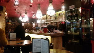 Photo n°80 de Le Trait d'Union à Paris ()