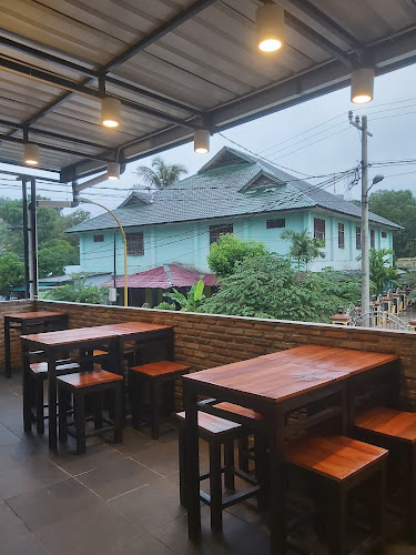 Restoran Hamburger di Sumatera Utara: Mengungkap Jumlah Tempat Tempat Terbaik untuk Menikmati Makanan Lezat [KEDAI DEPAN MASJID]