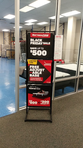 Mattress Store «Mattress Firm Lake Sammamish», reviews and photos, 1810 12th Ave NW b, Issaquah, WA 98027, USA