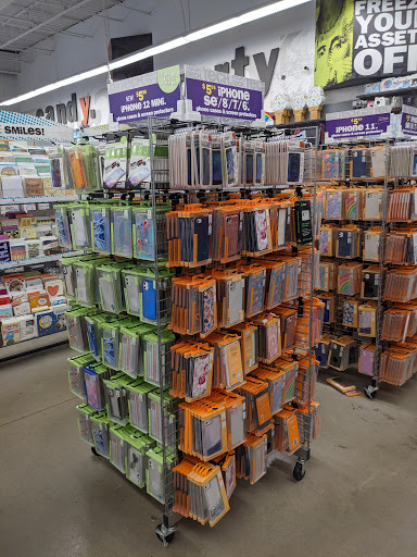 Variety Store «Five Below», reviews and photos, 781 Shoppes Blvd, North Brunswick Township, NJ 08902, USA