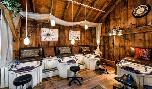 1120 W Maple St, Hartville, OH 44632, USA