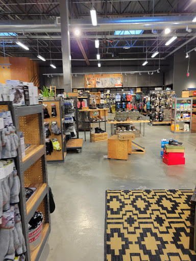 Outdoor Sports Store «REI», reviews and photos, 161 Town Square Pl, King of Prussia, PA 19406, USA