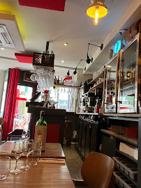 Atmosphère du Restaurant français Chez Lulu à Saint-Germain-en-Laye - n°14