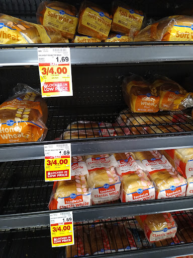 Grocery Store «Kroger», reviews and photos, 30935 Five Mile Road, Livonia, MI 48154, USA