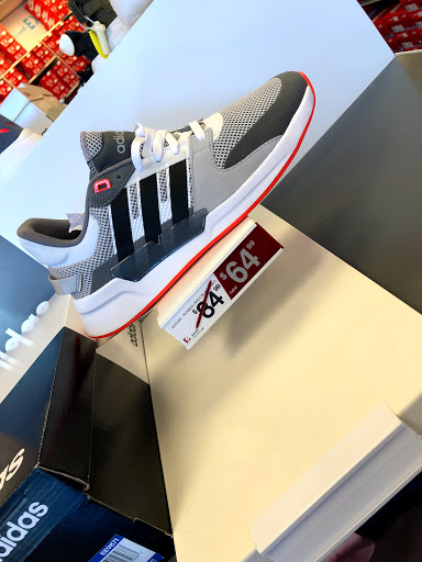 Shoe Store «Famous Footwear», reviews and photos, 1309 S Park St, Carrollton, GA 30117, USA