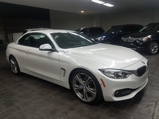 BMW Dealer «Chapman BMW On Camelback», reviews and photos, 830 E Camelback Rd, Phoenix, AZ 85014, USA