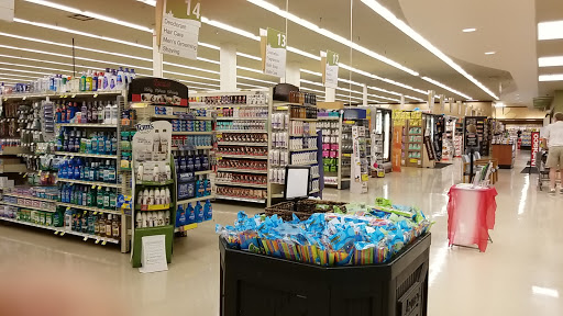 Grocery Store «Jewel-Osco», reviews and photos, 1250 W Main St, West Dundee, IL 60118, USA