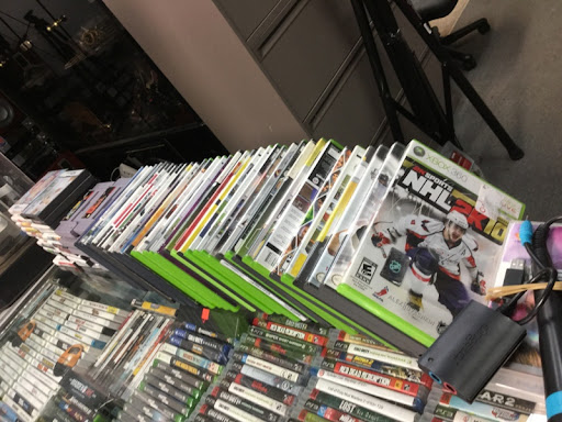 Pawn Shop «J & J Pawn Shop», reviews and photos, 57 Broad St, New Britain, CT 06053, USA