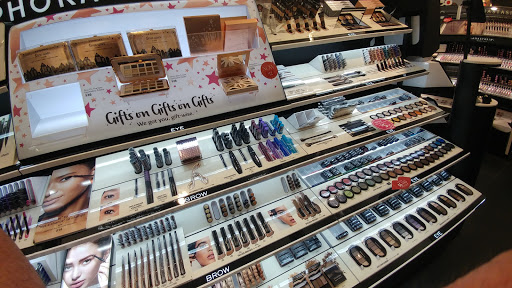 Cosmetics Store «SEPHORA», reviews and photos, 721 Collins Ave, Miami Beach, FL 33139, USA