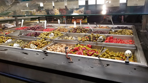 Grocery Store «Whole Foods Market», reviews and photos, 350 Grasmere Ave, Fairfield, CT 06824, USA