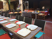 Atmosphère du Restaurant LE VIEUX BISTROT à Cabrières-d'Avignon - n°7