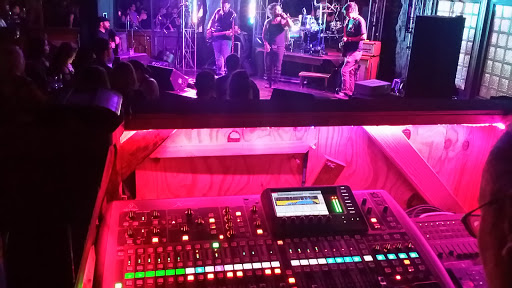 Bar «Tonic Bar», reviews and photos, 5500 Babcock Rd #117, San Antonio, TX 78240, USA